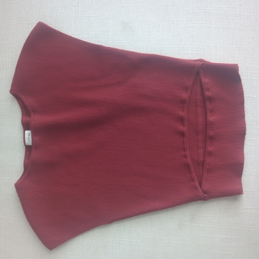 Aritzia sculpt knit top